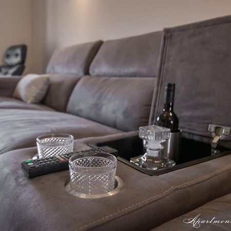 Penthouse Leonarda With Private Parking Apartment Pula Luaran gambar